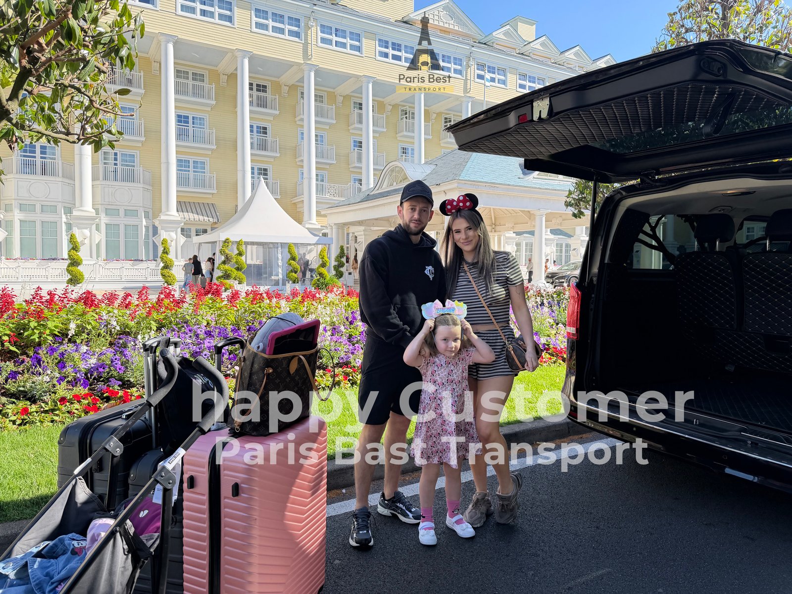 Paris Best Transport happy traveler actions shot